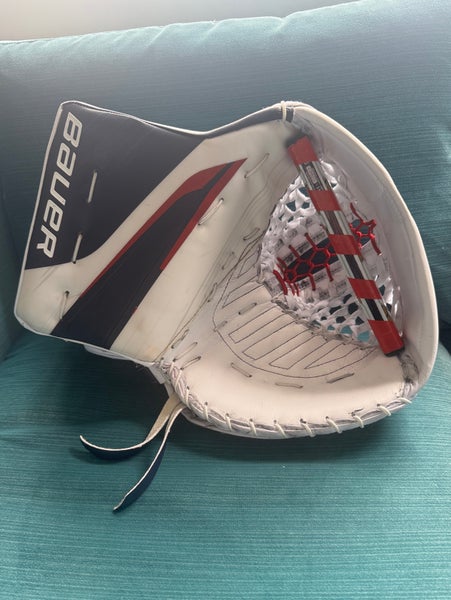 Bauer Pro Custom 2S Pro Skinned as HL2