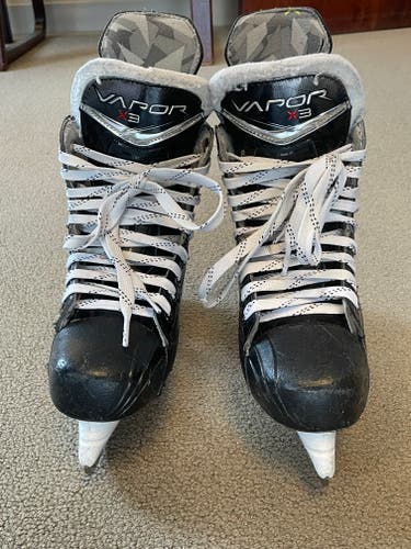 2023 Bauer Vapor 3X Hockey Skates Regular Width Size 5 (Used)