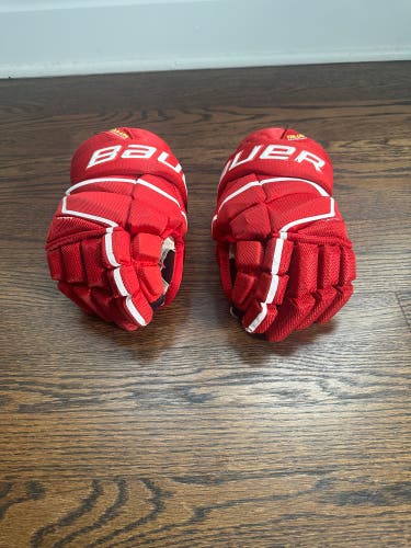 Bauer Vapor Hyperlite Gloves 11" (Used)