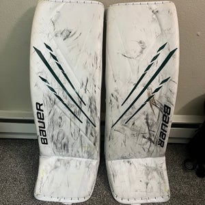 XL Bauer Hyperlite Goalie Leg Pads (Used)