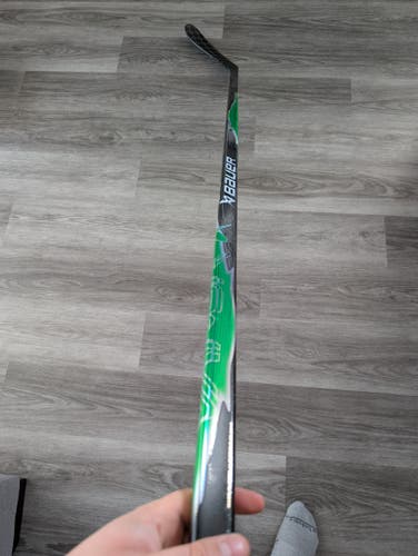 Custom Bauer Vapor FlyLite Left Stick P28 77Flex (New)