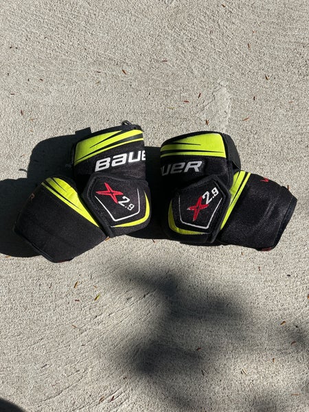 Medium Junior Bauer Vapor X2.9 Elbow Pads (Used)