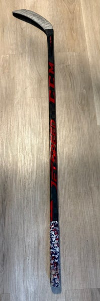 Junior CCM JetSpeed FT4 Pro Right Handed Hockey Stick P28 (Used)