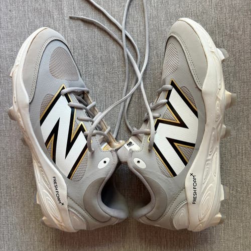 New Balance Men's Fresh Foam 3000 V7 Molded Baseball Shoe 10.5 (Used)