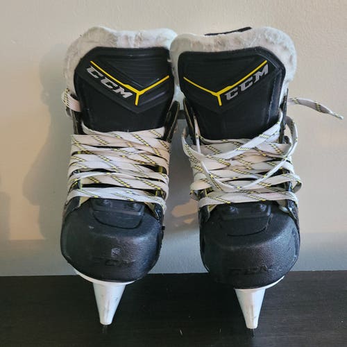 CCM Super Tacks 9380 Hockey Skates Regular Width Size 1 (Used)