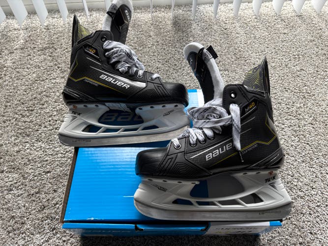 Bauer Supreme M40 Hockey Skates, Size 5 Fit 1 (Used) - LNIB