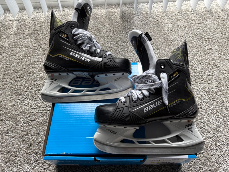 Bauer Supreme M40 Hockey Skates, Size 5 Fit 1 (Used) - LNIB