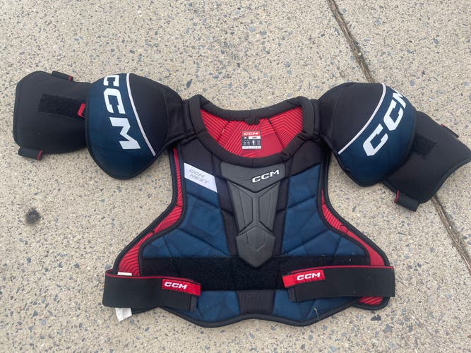 Men's Large Senior CCM Next Shoulder Pads (Used)