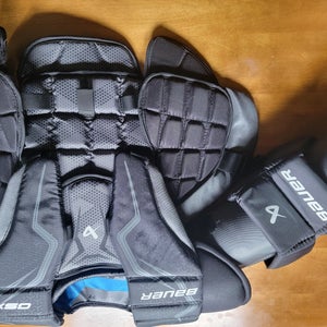 Small / Medium Bauer GSX Goalie Chest Protector (Used)