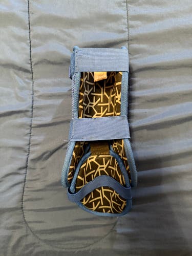 Blue Senior Nike (Used)