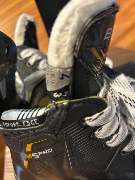 Bauer Supreme M5 Pro Hockey Skates Regular Width Size 4 (Used)