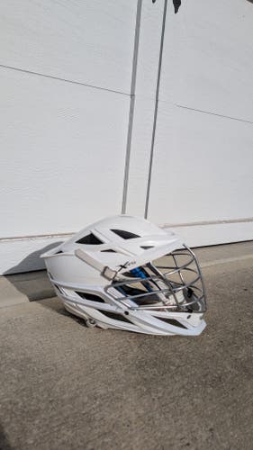 White Cascade XRS Helmet + FREE lacrosse ball (Used)