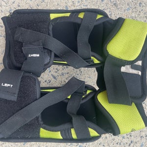 Senior Small Warrior Alpha QX5 Elbow Pads (Used)