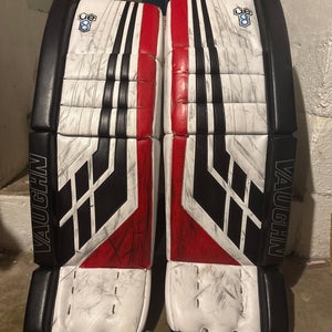 33" Vaughn Velocity VE8 Goalie Leg Pads (Used)