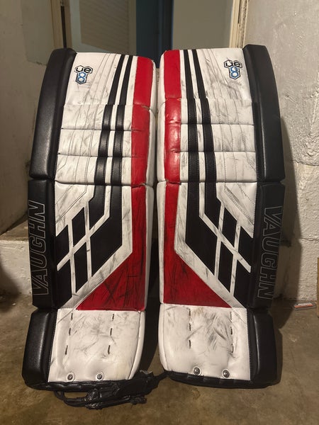 33" Vaughn Velocity VE8 Goalie Leg Pads (Used)