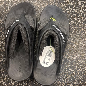 Bauer OOFOS Sandal Size M 7.0