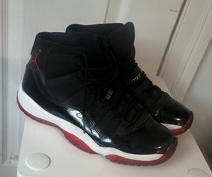 Men's Size M 5.5 (W 6.5) Air Jordan 11 Shoes (Used)