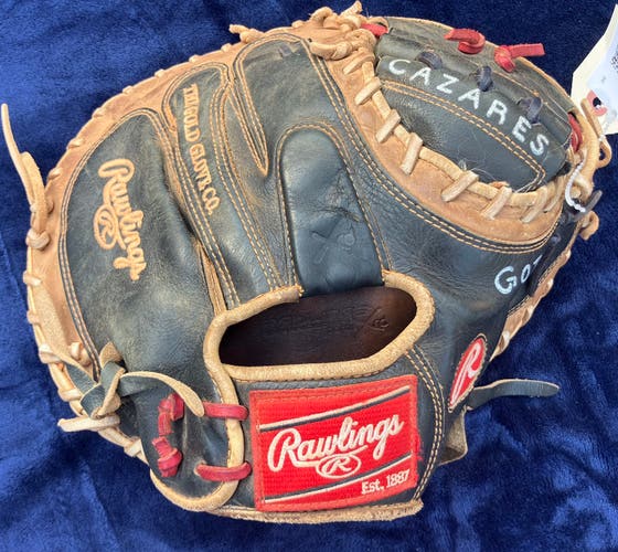 Black Rawlings Heart of the Hide RH Catcher's Baseball Glove 33" (Used)