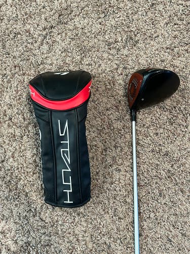 Men's TaylorMade Stealth Plus Right Handed Driver Stiff Flex 10.5 Loft (Used)