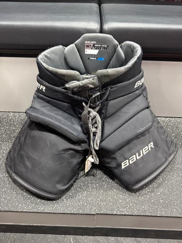 Used Bauer Elite Size Intermediate Medium Chest & Arm