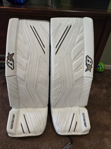 2024 35" Brian's GNETik X5 Goalie Leg Pads (Used)