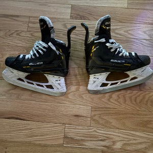 Bauer Supreme M5 Pro Hockey Skates 6 (Used)
