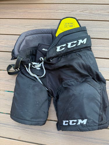 Senior Medium CCM Tacks 9080 Hockey Pants (Used)
