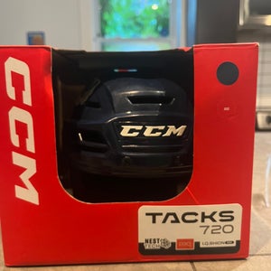 Medium CCM Tacks 720 Helmet (New)