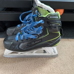 2023 Bauer GSX Hockey Goalie Skates Regular Width Size 2.5 (Used)