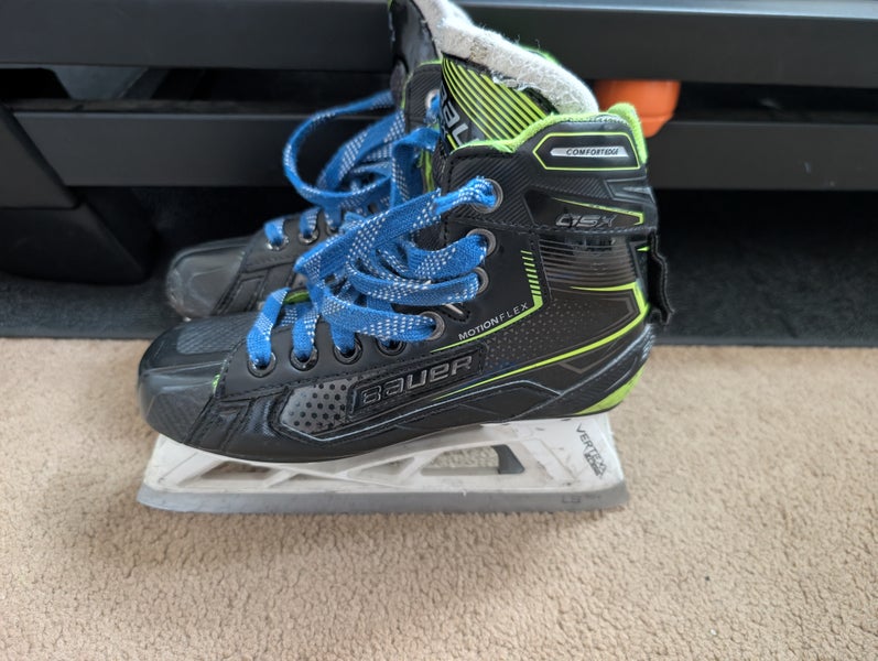 2023 Bauer GSX Hockey Goalie Skates Regular Width Size 2.5 (Used)