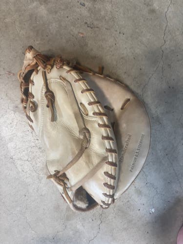Marucci Honor the Game RH Catcher's Baseball Glove 32.5" (Used)
