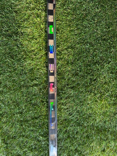 Colorado Avalanche Brock Nelson game used - Bauer Nexus Tracer Left Hand Hockey Stick flex 95