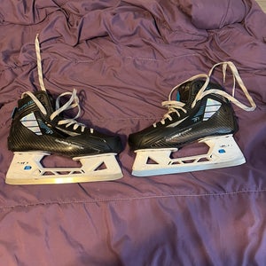 True TF9 Hockey Goalie Skates Wide Width 7 (Used)