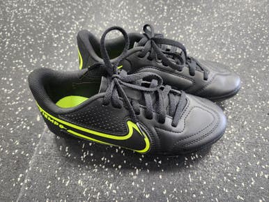 Used Nike Soccer Cleats Black Junior 02 11849-S000030877