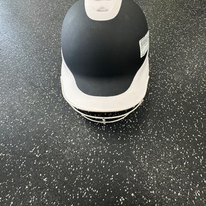 Used RIP-IT HELMET Batting Helmet w/Mask Black And White SM 11849-S000030976
