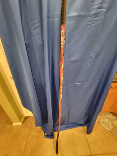 Senior CCM RBZ 260 Right Handed Hockey Stick (Used)