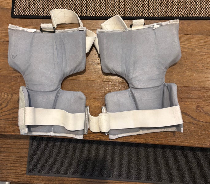 PAW goalie knee pads