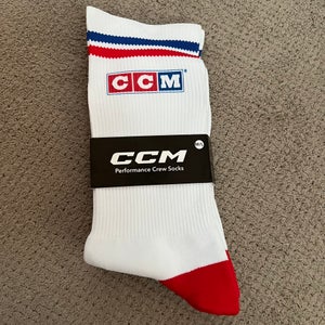 White Unisex Medium/Large Adult CCM Skate Socks (New)