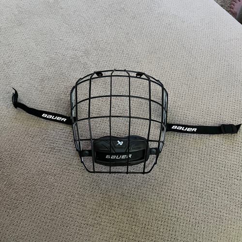 Large Bauer True Vision Full Cage (Used)
