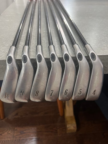 Men's Callaway Big Bertha Right Handed Iron Set Regular Flex Graphite Shaft (Used)