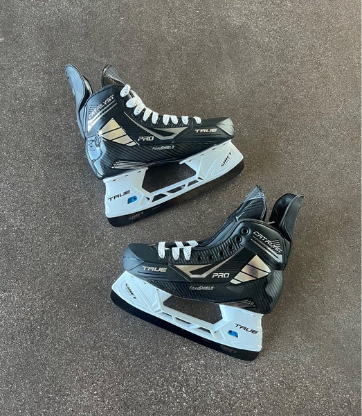 Brand New True Catalyst Pro Size 7.5 Regular Width Hockey Player Skates