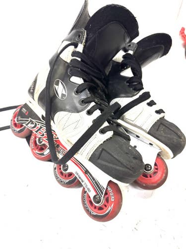 Used Reebok Roller Hockey Skates Black Senior 12 11860-C000296616