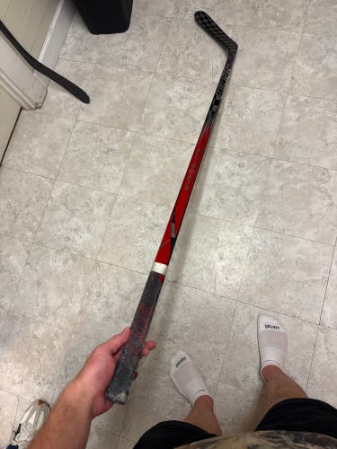 Senior Bauer Vapor Hyperlite 2 Left Hand Hockey Stick P92M (Used)