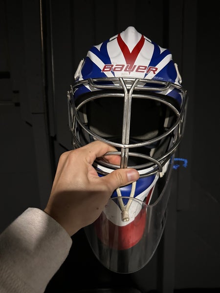 Senior Bauer NME 5 Goalie Mask (Used)
