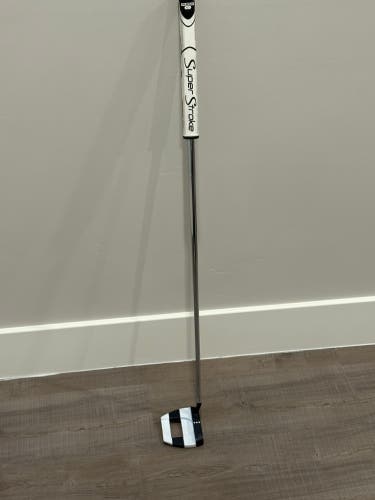 Odyssey Ai-One Right Handed Putter 35" (Used)