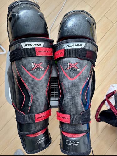 Senior Bauer Vapor 1X Lite 16" Shin Pads (Used)