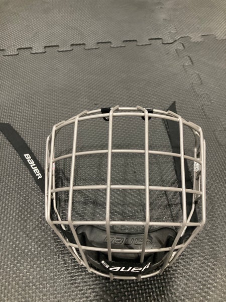 Medium Bauer Profile I Full Cage (Used)