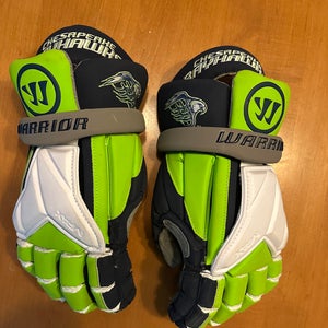 Warrior Lacrosse Gloves 12" (Used)