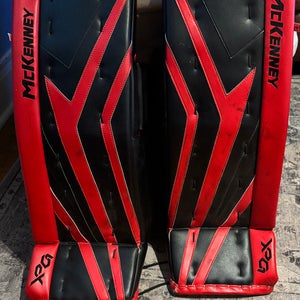 28" Mckenney XPG1 Goalie Leg Pads (Used)