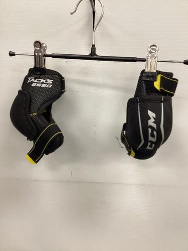 Used CCM TACKS 9550 Youth Elbow Pads MD 11851-S000036855